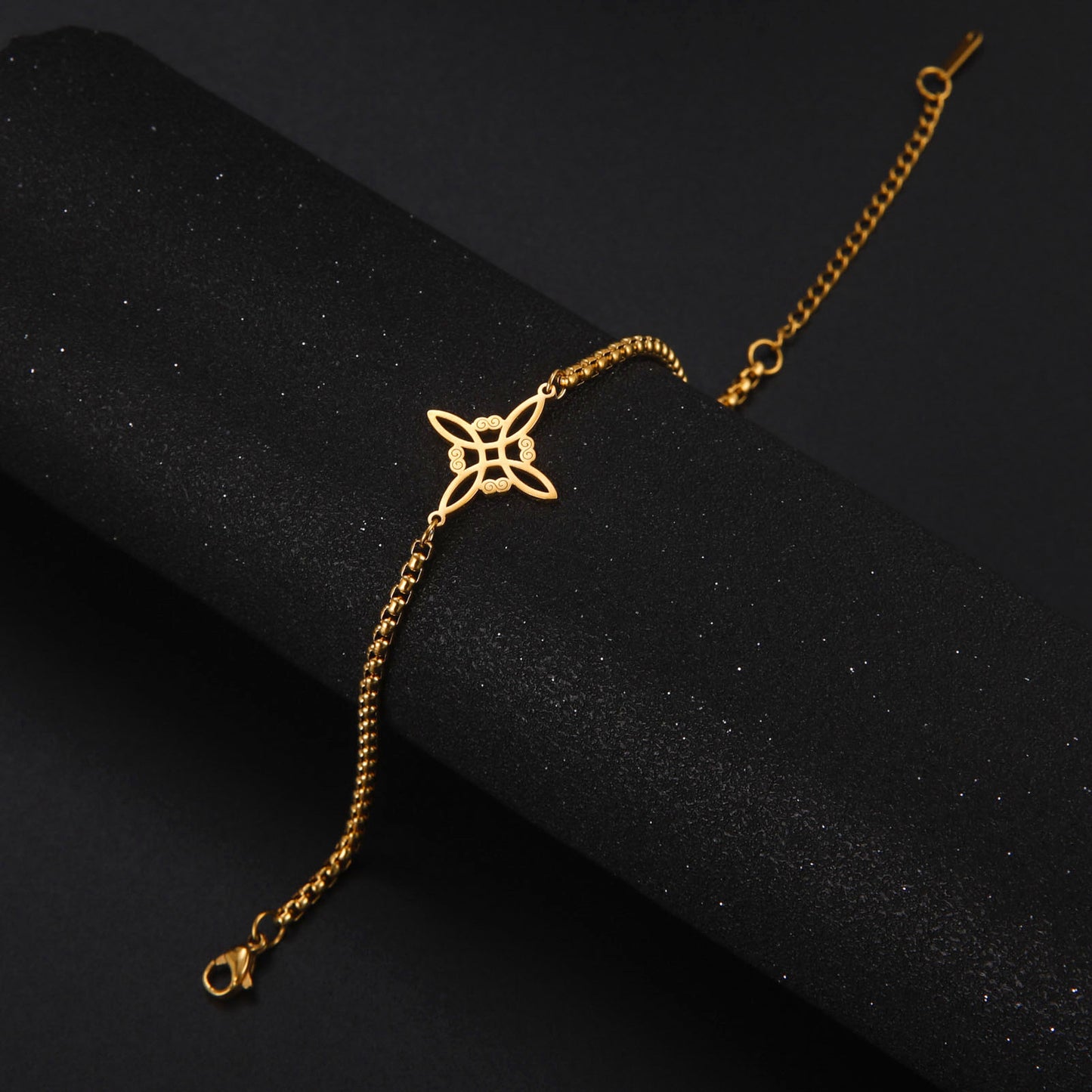All-match Witch Knot S-shaped Double Hole Pendant Box Chain Stainless Steel Bracelet